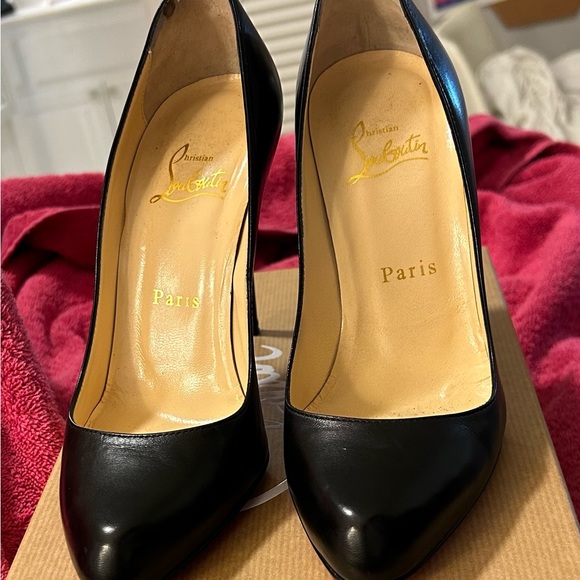 Black leather Christian Louboutin 4” heels. - Picture 4 of 11